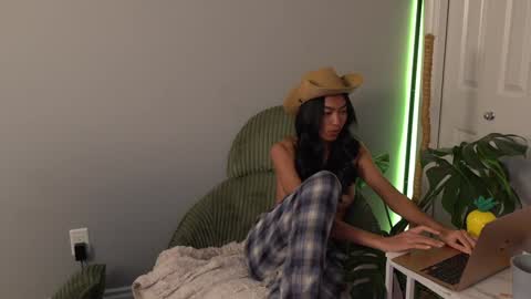 Kira online show from November 23, 4:59 am