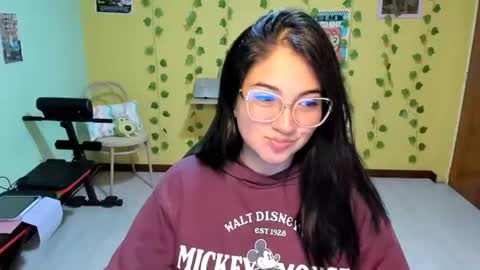 Mia  online show from July 12, 4:13 am