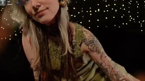 Niki  free tg channel with some photos gifs and info about streams  online show from March 20, 3:39 pm