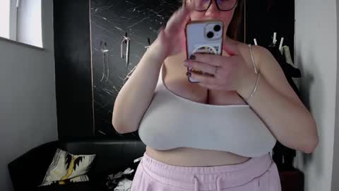 Viki online show from April 11, 6:30 am