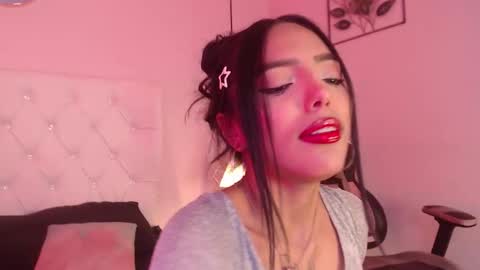 Nicky online show from February 20, 8:31 pm