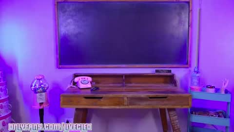 Cleo Patra online show from April 13, 4:36 am