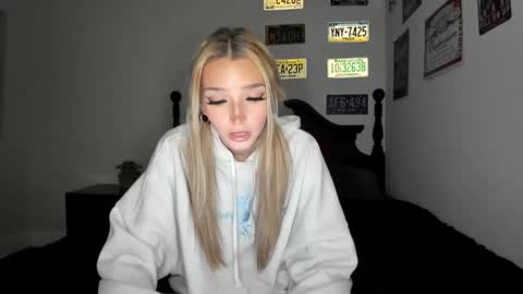 Livvy online show from March 22, 4:18 am