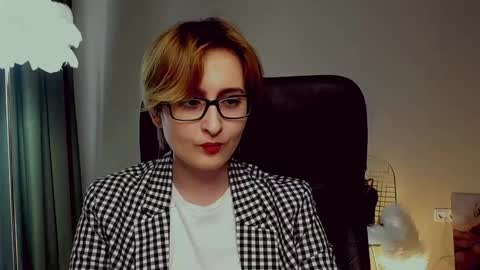 LixeLuna online show from May 21, 6:33 am