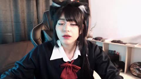 Elizabeth online show from December 23, 3:32 am