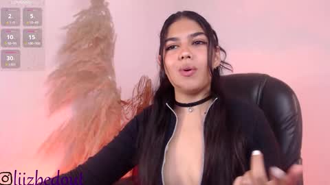 lizbedoutx online show from October 19, 4:09 pm