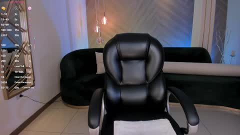 Lizzi  online show from October 15, 10:01 pm