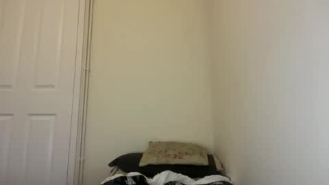 Snapshot of lizzyylovesick chatting on October 8, 7:29 pm lizzybunny online show from October 8, 7:29 pm