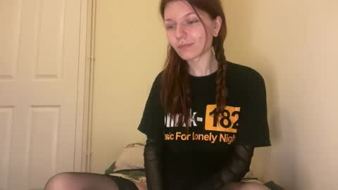 lizzybunny online show from December 2, 8:33 pm