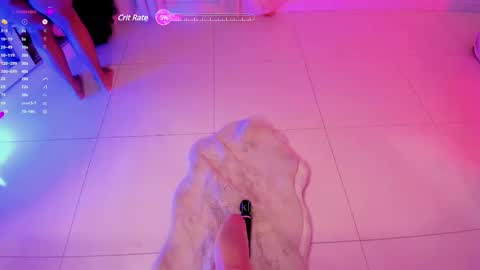 Snapshot of lm_kloeeh chatting on February 17, 11:43 pm Kloe see you 28-11  to celebrate my birthday online show from February 17, 11:43 pm