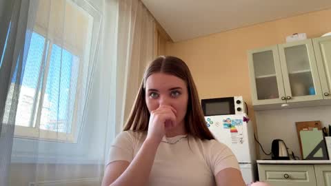 logancadarette online show from April 1, 1:41 pm