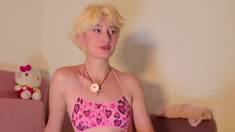 Lola . online show from May 15, 10:34 pm
