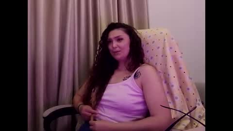 lola online show from May 26, 3:00 pm