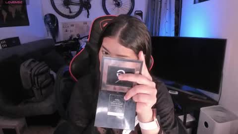 lolaasmith_21 online show from March 2, 7:53 pm