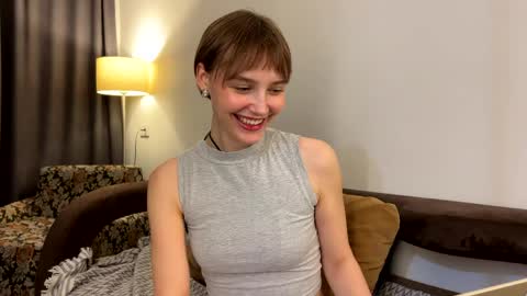 lolaatatee online show from May 31, 6:53 pm