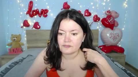 lolahikls online show from February 22, 10:07 am