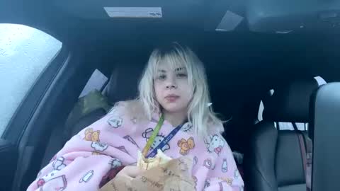 Snapshot of lolalixx6969 chatting on December 30, 4:40 pm Lola Lixx online show from December 30, 4:40 pm