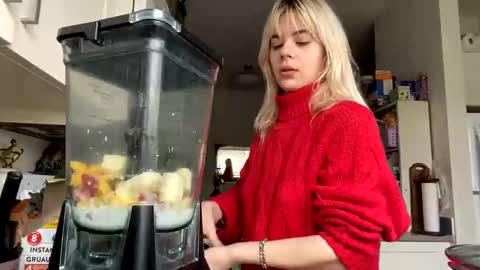 Snapshot of lolalixx6969 chatting on January 13, 7:42 pm Lola Lixx online show from January 13, 7:42 pm