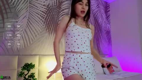 Lola online show from November 27, 2:03 am