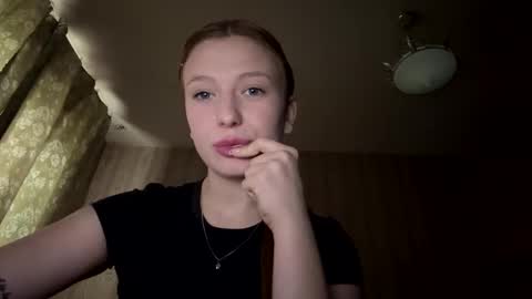 lollasvithes online show from November 19, 8:58 am