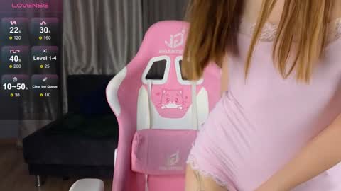 Snapshot of lolly_monica chatting on January 15, 2:02 pm Monica online show from January 15, 2:02 pm