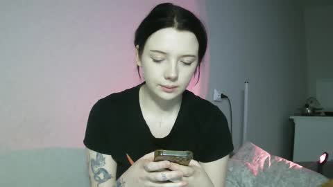 Lilly online show from December 5, 2:29 pm