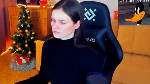 Lora Cain online show from December 22, 2:16 pm