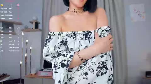 Lora control 2 min for every new Fan Club subscriber online show from October 26, 7:26 am