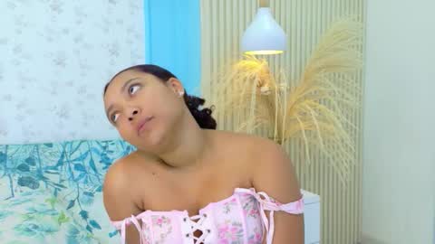 Loraine Rios online show from March 5, 1:56 am