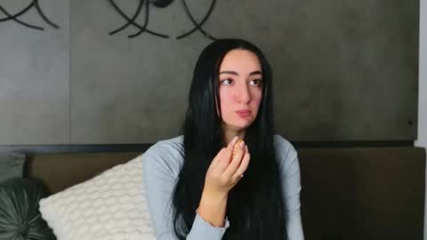 Miss online show from November 30, 7:07 pm