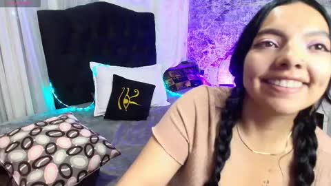 Loren online show from March 18, 10:15 pm