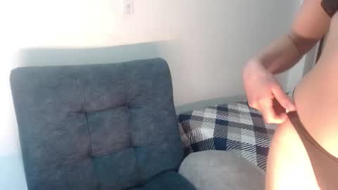 loren__suarez online show from July 21, 9:37 pm