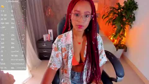 Snapshot of lorena_vieira_ chatting on December 7, 5:42 pm Lorena Vieira  online show from December 7, 5:42 pm