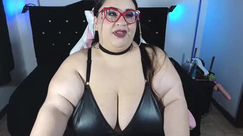 Snapshot of loriscohen3 chatting on February 2, 4:26 am loriscohen3 online show from February 2, 4:26 am