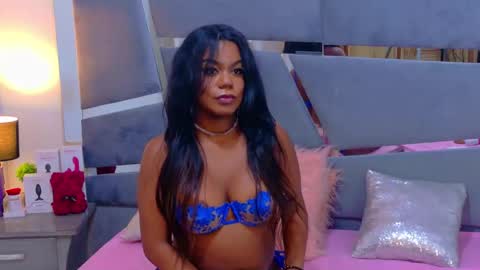 lorraine_johnson online show from May 29, 7:12 pm