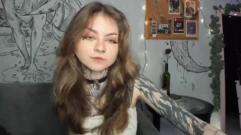 lostallice online show from November 3, 12:14 am