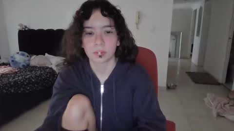 nefisa nef online show from April 11, 12:20 pm