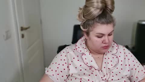 Ally online show from December 15, 7:46 am