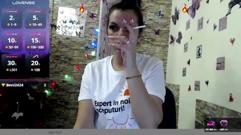 mary online show from December 18, 8:25 pm