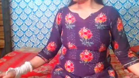 Divya online show from February 11, 9:55 am