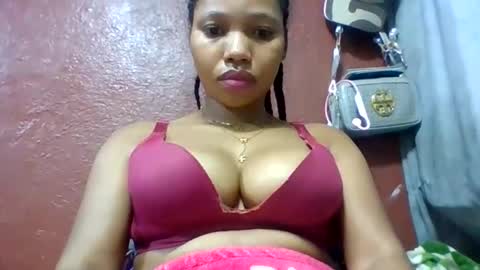 loveinlife750427 online show from May 31, 2:28 am