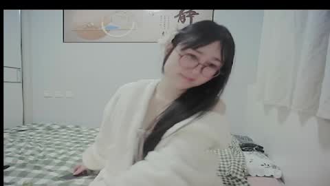DANA KIM online show from May 2, 4:10 pm