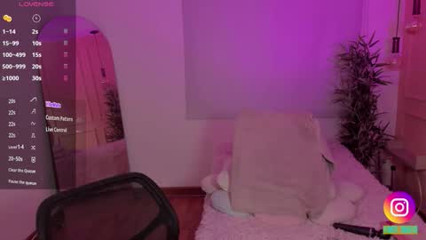 Emma online show from February 27, 1:33 pm