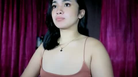 LOVE online show from April 8, 7:05 pm