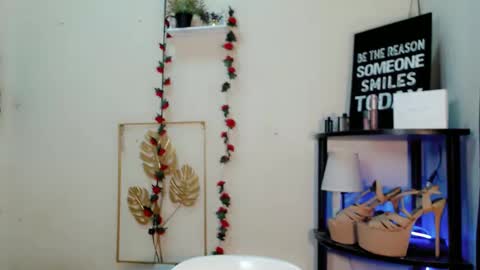 KATE online show from April 12, 10:51 am