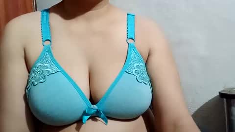 katrina follow me guys online show from November 6, 8:26 pm