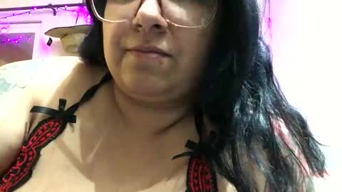 lovelybby2010 online show from February 20, 7:21 am