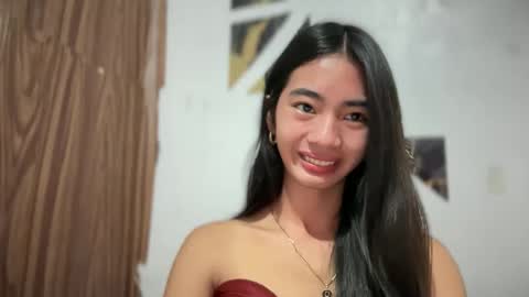 lovelyours_kishia online show from May 10, 3:41 am