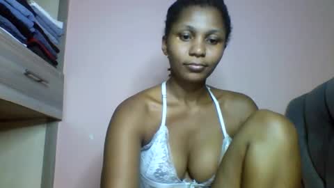 lovergal257 online show from May 5, 9:07 pm