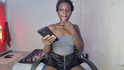 Snapshot of lovergirl2003 chatting on February 1, 5:39 am Kate online show from February 1, 5:39 am